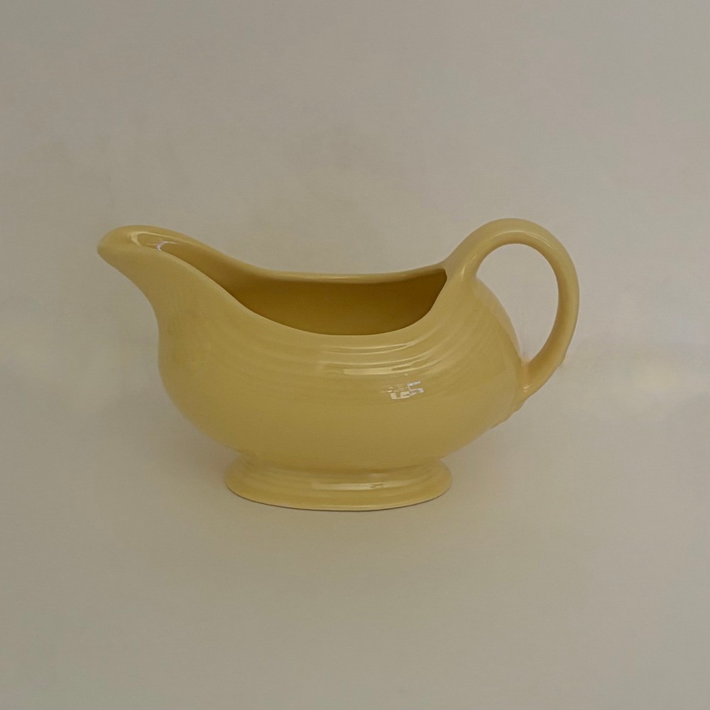 FIESTA Homer Laughlin Sunflower Yellow Gravy Sauceboat Fiestaware Retired Solid